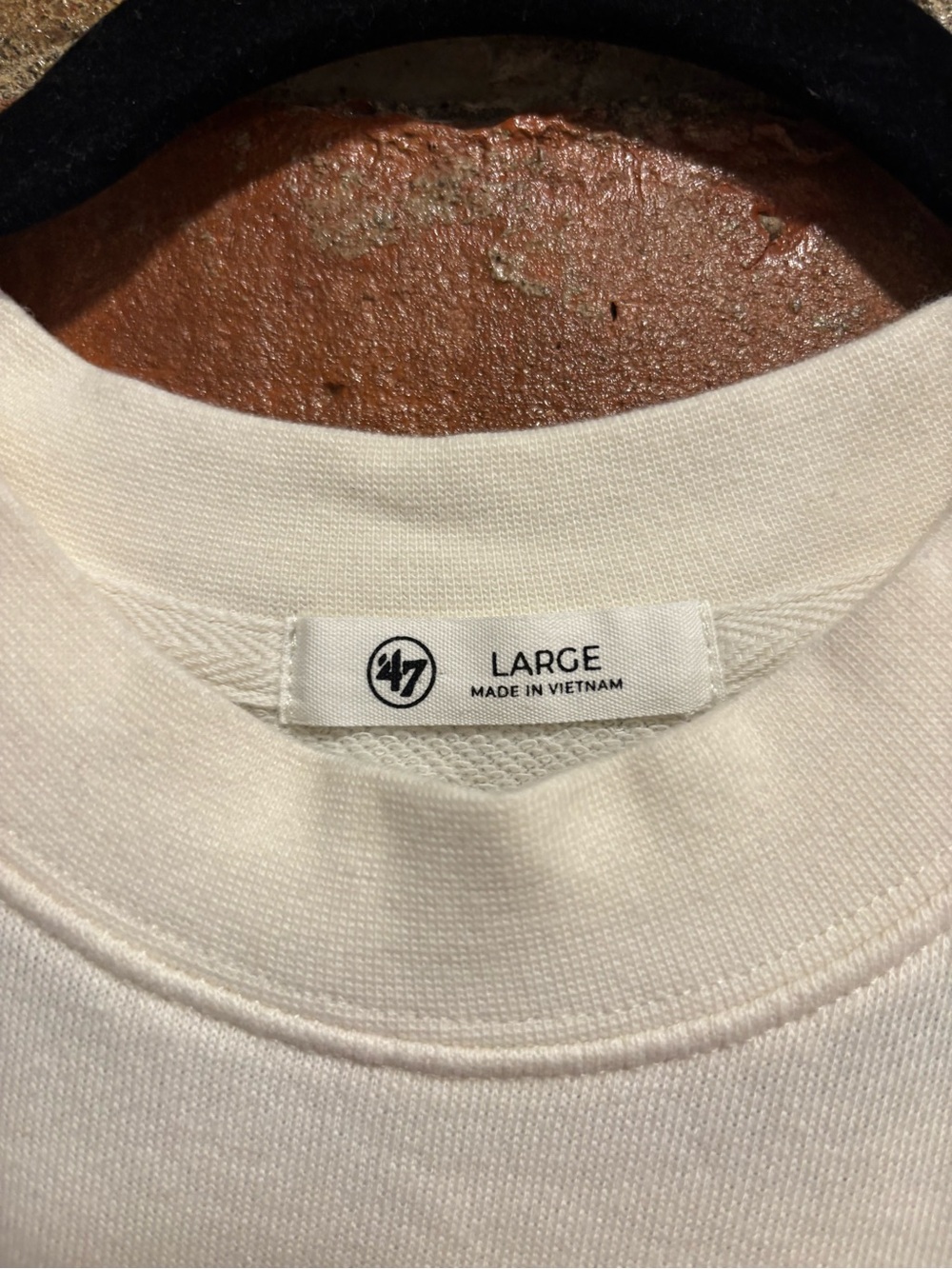 '47 Two-Tone New York Yankees Crewneck Sweatshirt - Picture 5 of 5